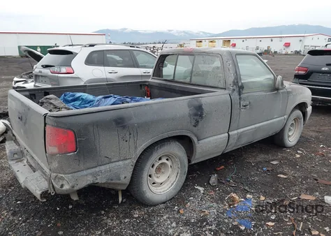 1997 Isuzu Hombre S z USA, uszkodzony, nr VIN 1GGCS1448V8650695